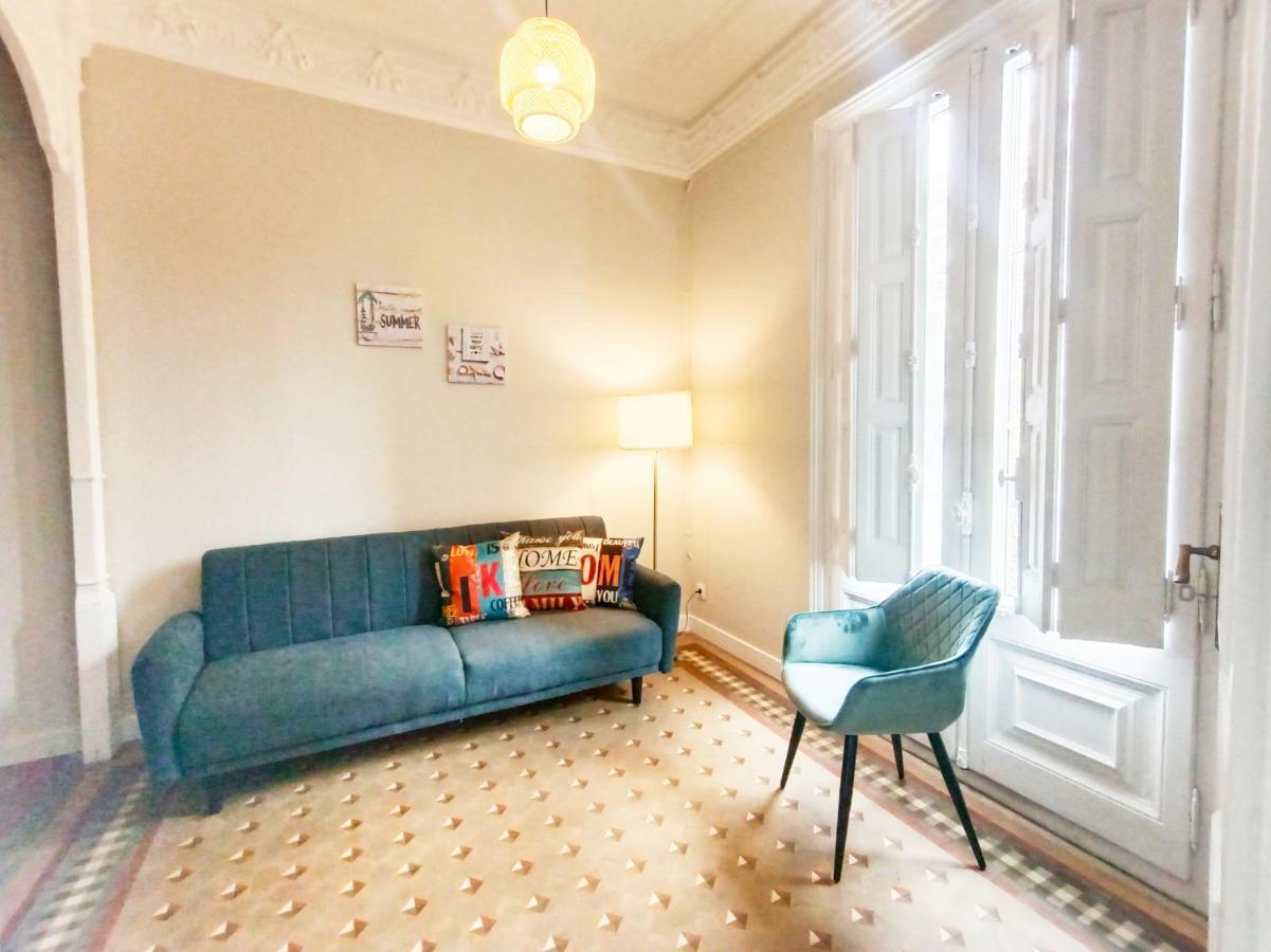 By Plaza Catalunya Rooms Barcelona Buitenkant foto
