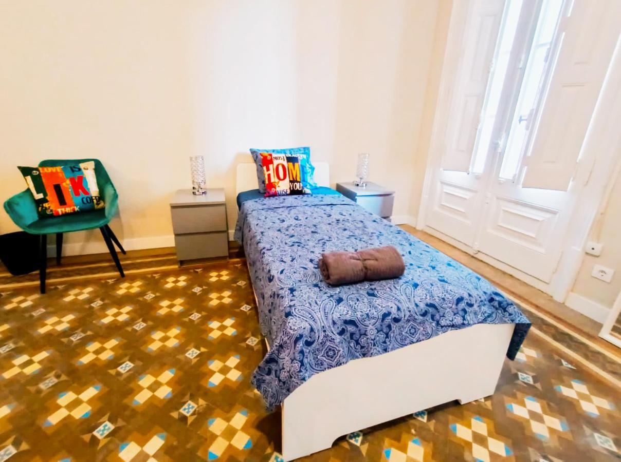 By Plaza Catalunya Rooms Barcelona Buitenkant foto